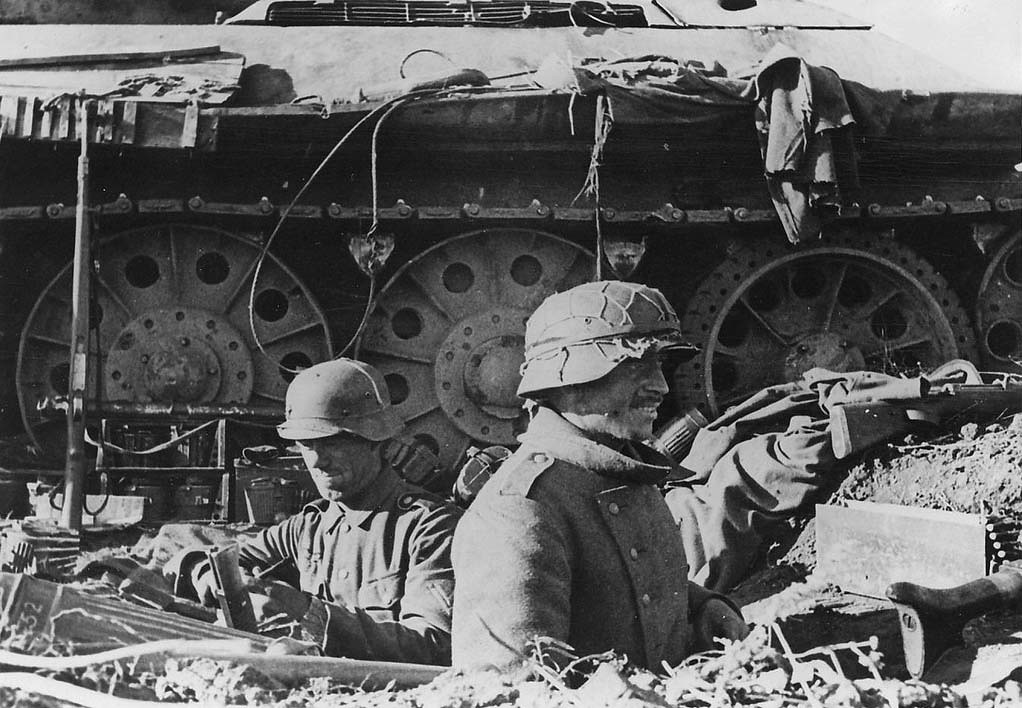 German machinegun nest dug in next toa KO T34 Krueger Horst Flickr