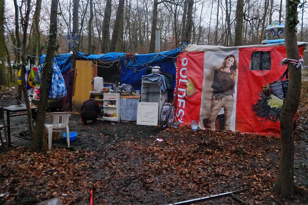 Fin d'année chez nos voisins les Roms de Champs sur Marne Flickr