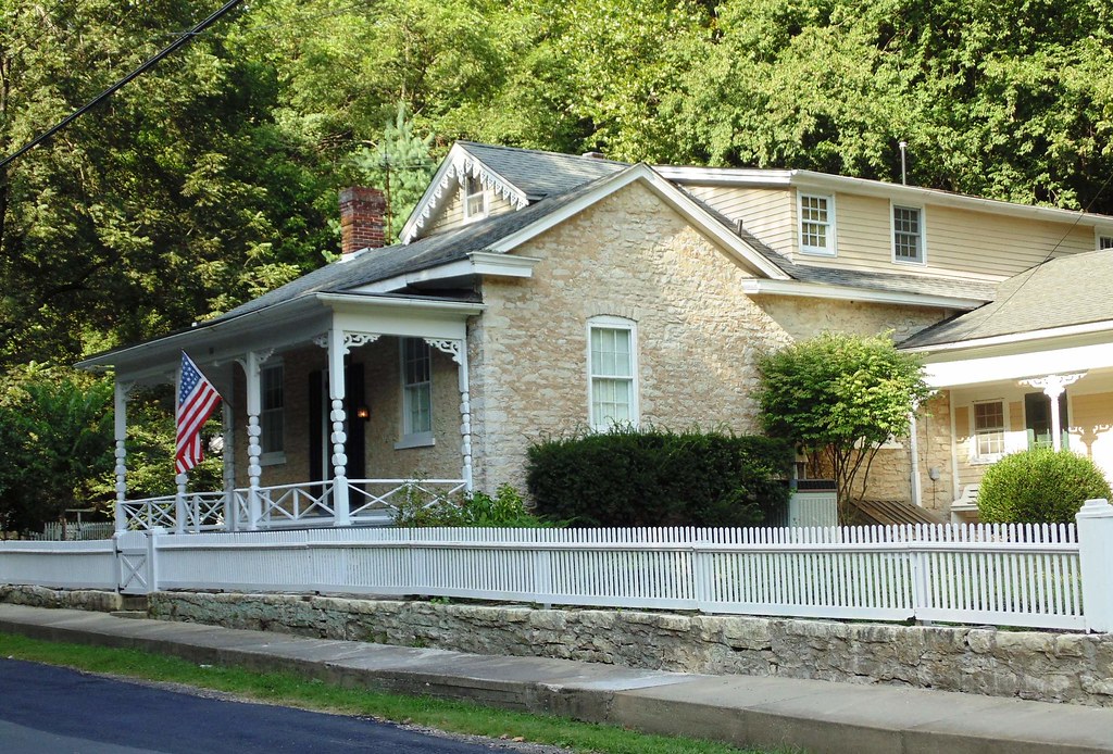 Stone house in Elsah Illinois, Mississippi River, 82013 Flickr