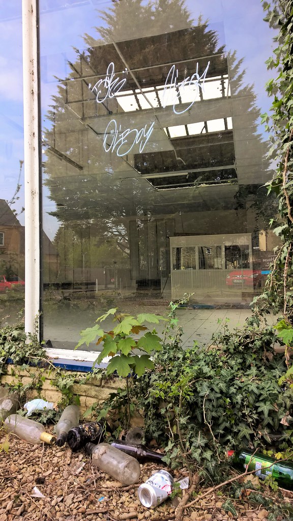 Derelict Industrial units. Witney Oxfordshire UK. James Holme Flickr