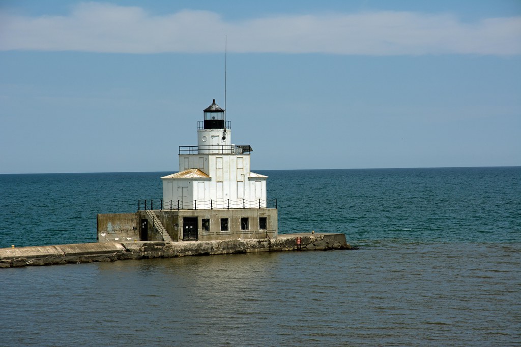 Manitowoc Breakwater Lighthouse, WI James Hatcher Flickr