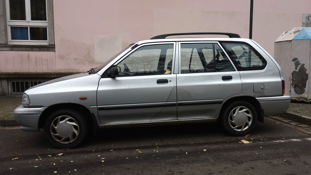 Kia Pride Wagon (ca. 19862000) Flickr