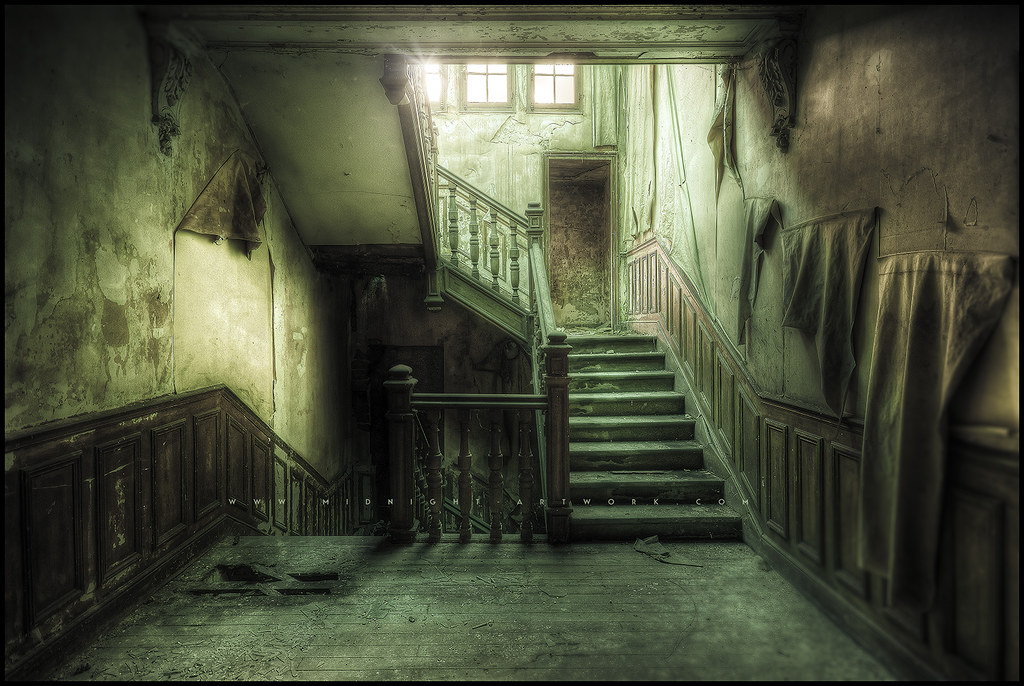 The Fall Of The House Of Usher WEBSITE MIDNIGHTARTWOR… Flickr