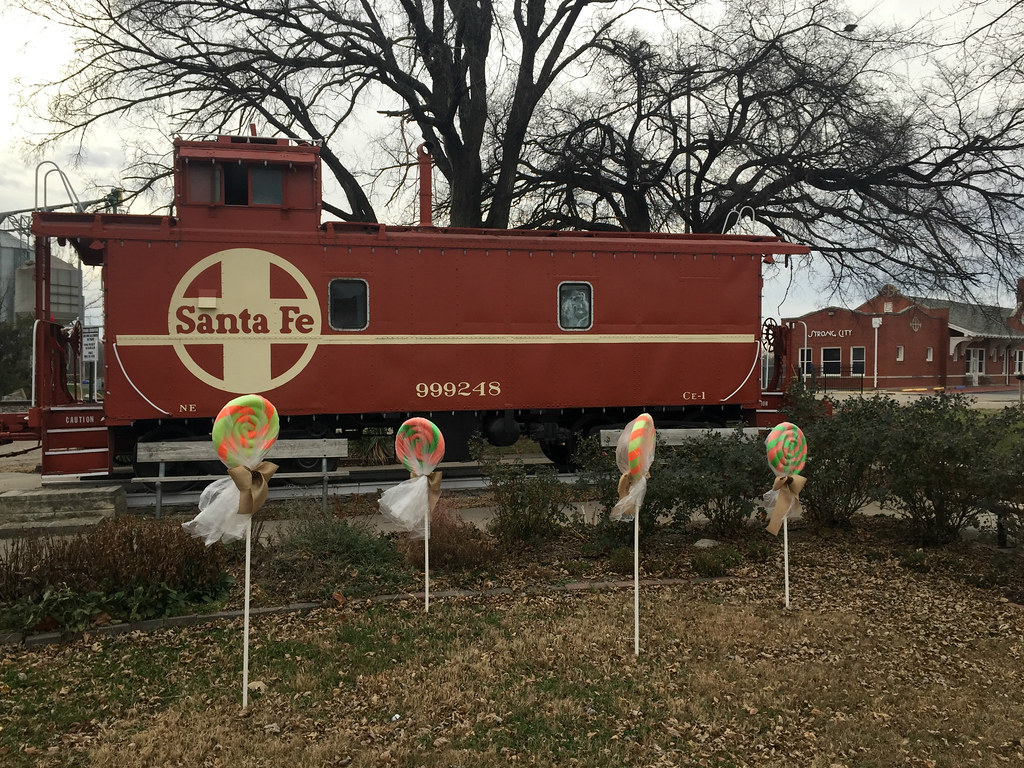 Strong City, KS ATSF 999248 Len Lehmann Flickr