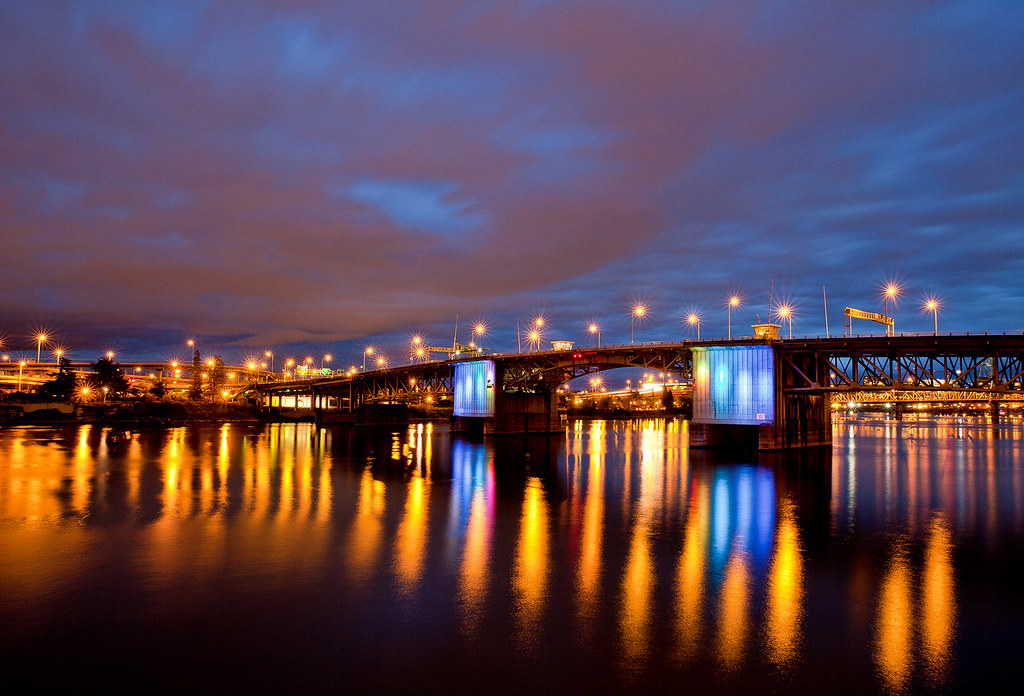 morrison bridge the famous morrison bridge in portland, or… Flickr