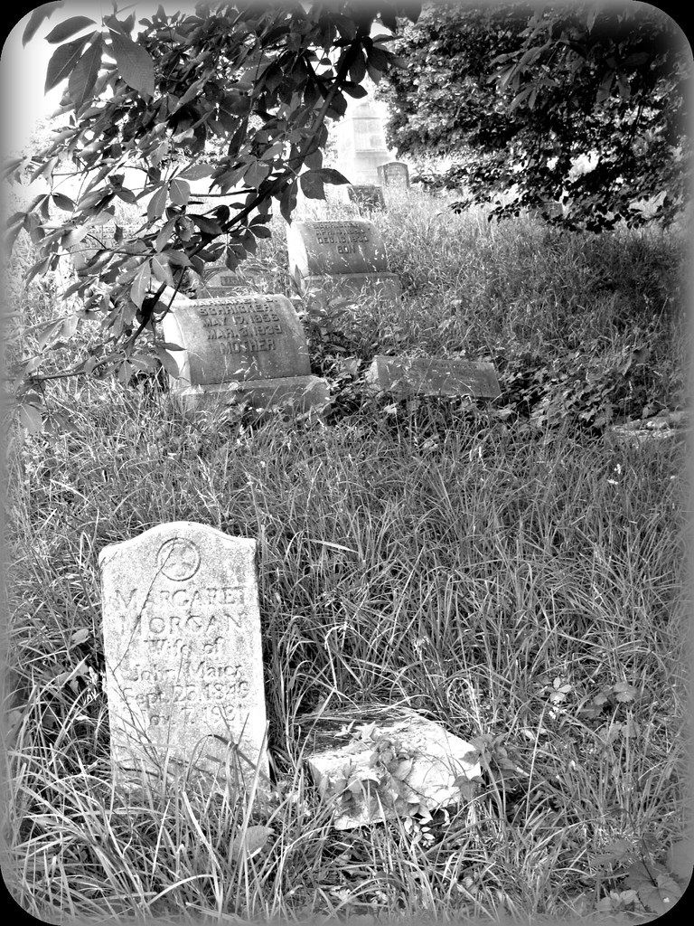 in a row Minersville Cemetery, in Pittsburgh Pennsylvania … Flickr