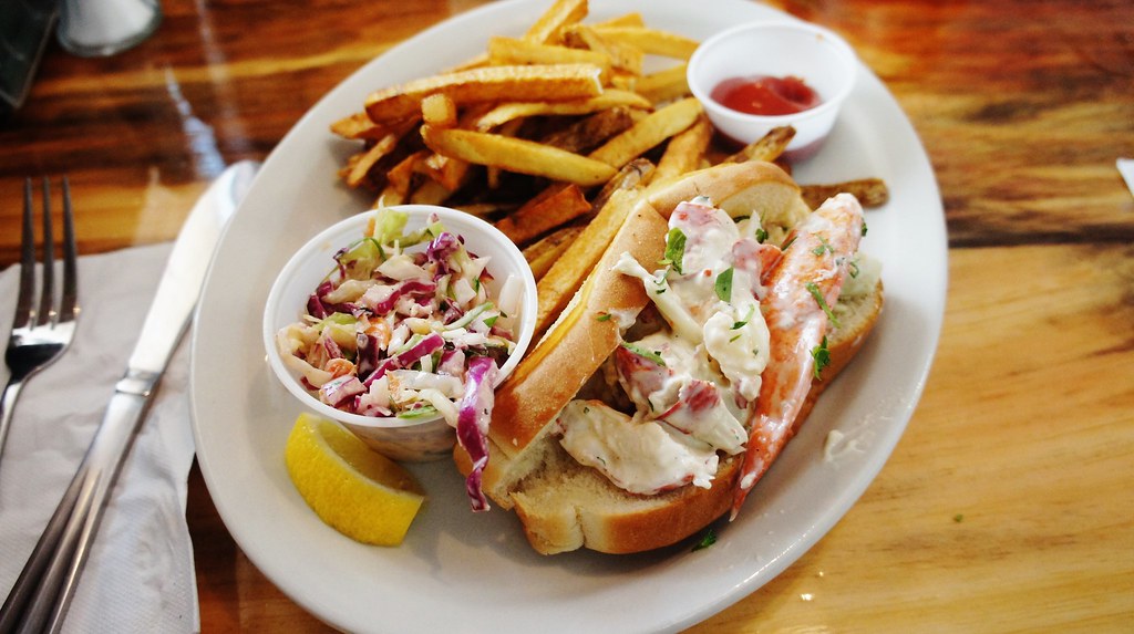 Lobster Roll Lobster Roll Maine Style Tarragon Aioli Fri… Flickr