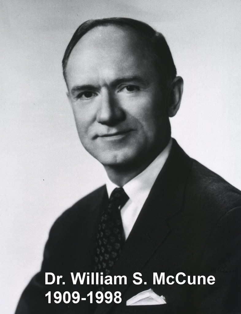 WILLIAM S McCune carreiromanuel Flickr