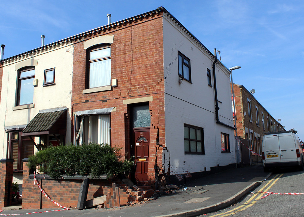 Ripponden Road Oldham House Crash Didn't see this last nig… Flickr