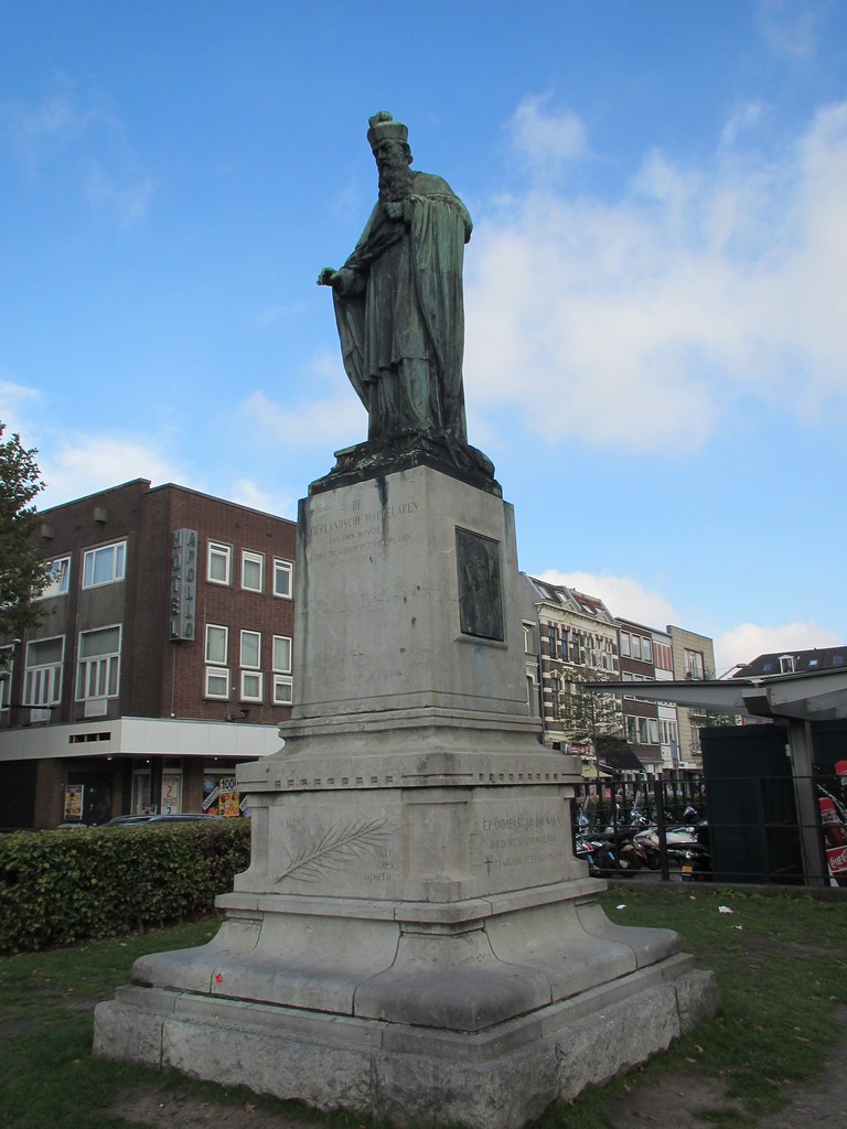 Nijmegen Bisschop Hamermonument Nijmegen, statue of Flickr