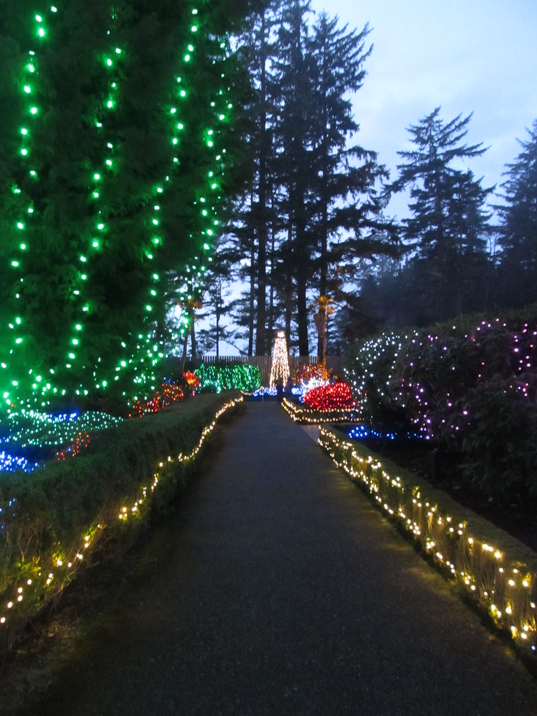 Holiday Lights at "Shore Acres State Park" This Holiday li… Flickr