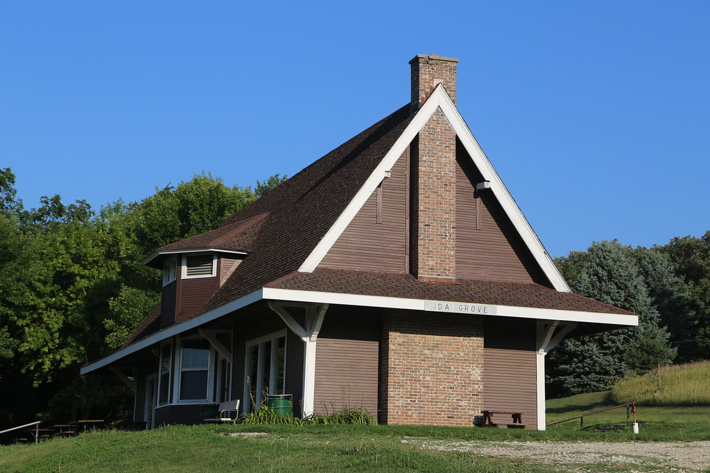Ida Grove Iowa, Train Depot, Ida County IA Relocated in a … Flickr