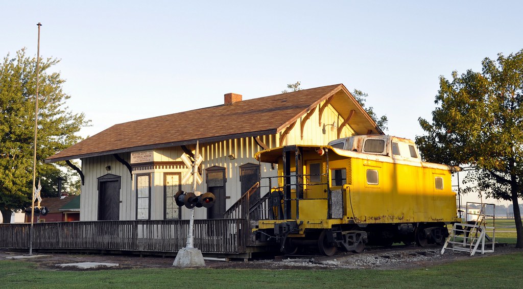 Bowling Green, Ohio The former Weston, Ohio depot provided… Flickr