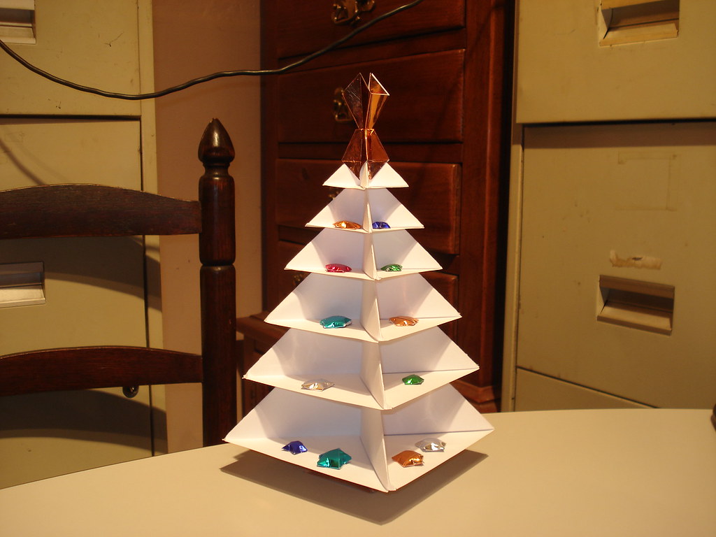 131231a Small Christmas tree with star ornaments Joseph Koskie Flickr