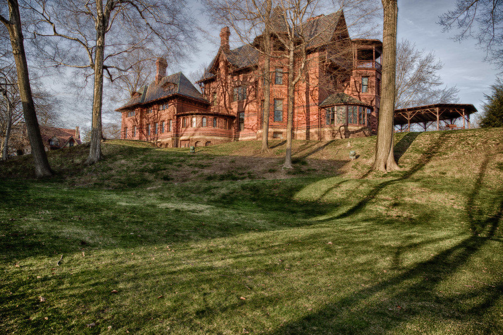 Mark Twain Home Digital color HDR image of the exterior of… Flickr