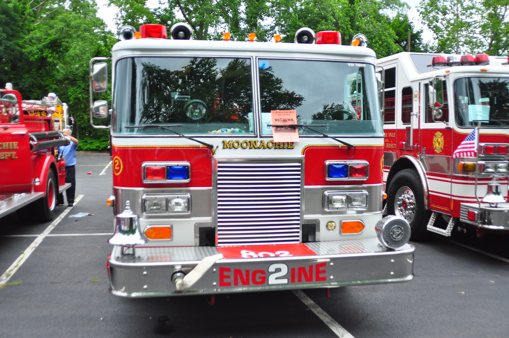 Moonachie Fire Department Engine 2 1990 Pierce Lance Triborough