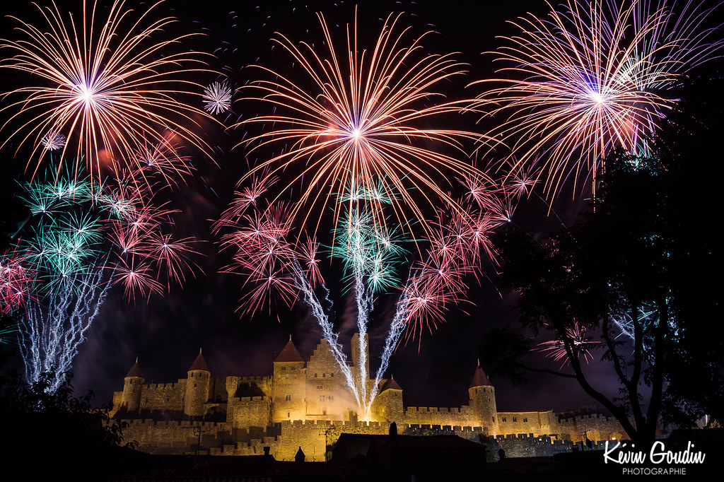 Feu d'Artifice de la Cité Mediéval de Carcassonne Nation… Flickr