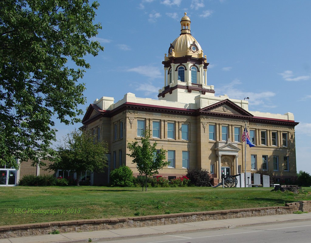 Pierce County Court House Ellsworth, Wisconsin Pierce Co… Flickr