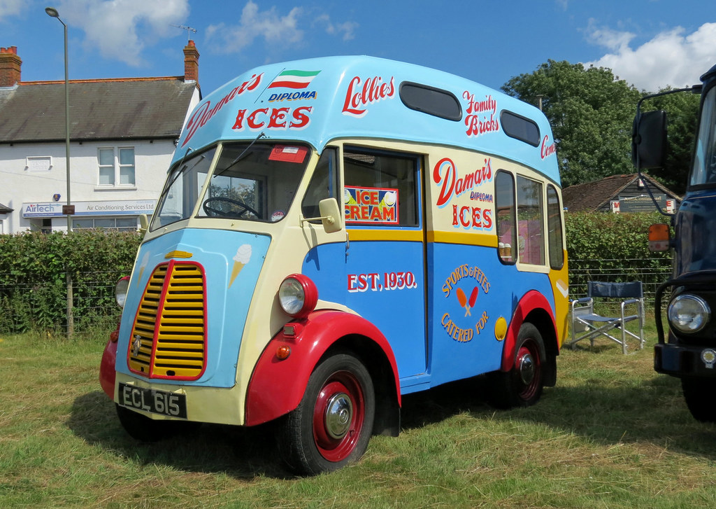 ECL615 Morris J Type Ice Cream Van Damais Ices Lingfield S… dave