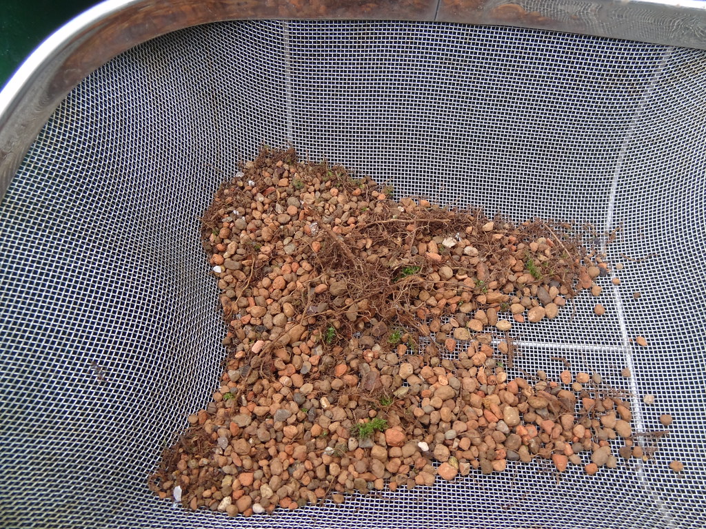 DSC07349 Mixing bonsai soil for repotting Jerry Norbury Flickr