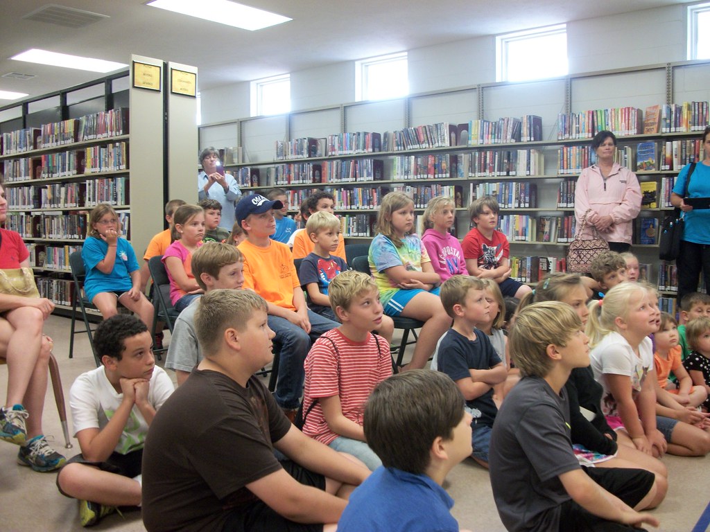 Summer FUN Puckett Library The ZOO Mobile visits the lib… Flickr