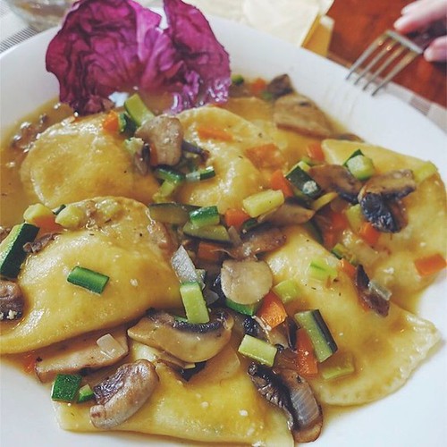 Che ne dite di questi ravioli all'ortolana con funghi e zu… Flickr