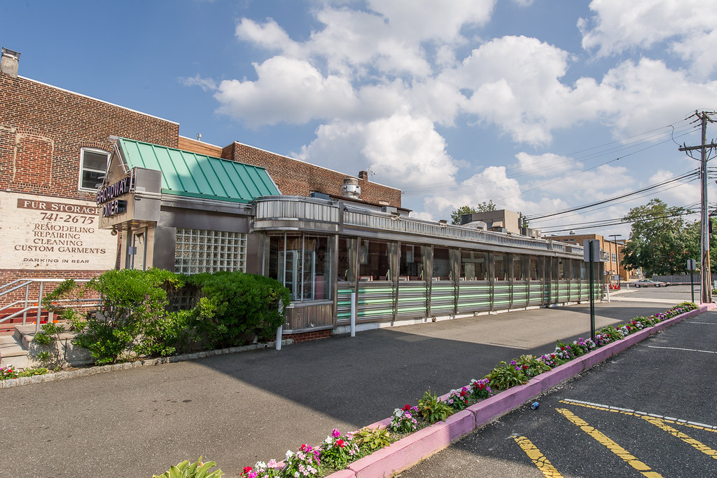 Broadway Diner, Red Bank, New Jersey I like to say that “E… Flickr