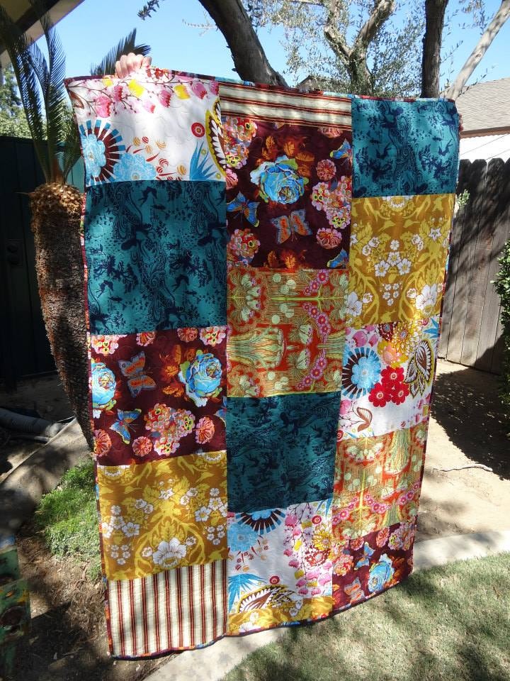 Mom's Quilt Retro inspired quilt for my mom to take to the… Flickr