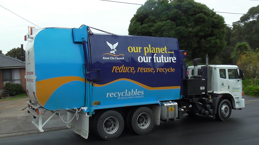 Knox Recycling Unit 13PB 18 MelbourneGarbo Flickr