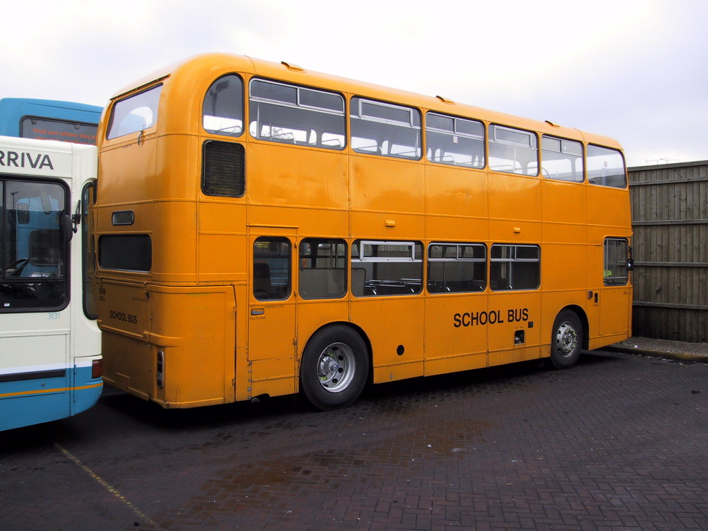 FKM866V Arriva The Shires 5866 Luton Bus Garage, November … Flickr