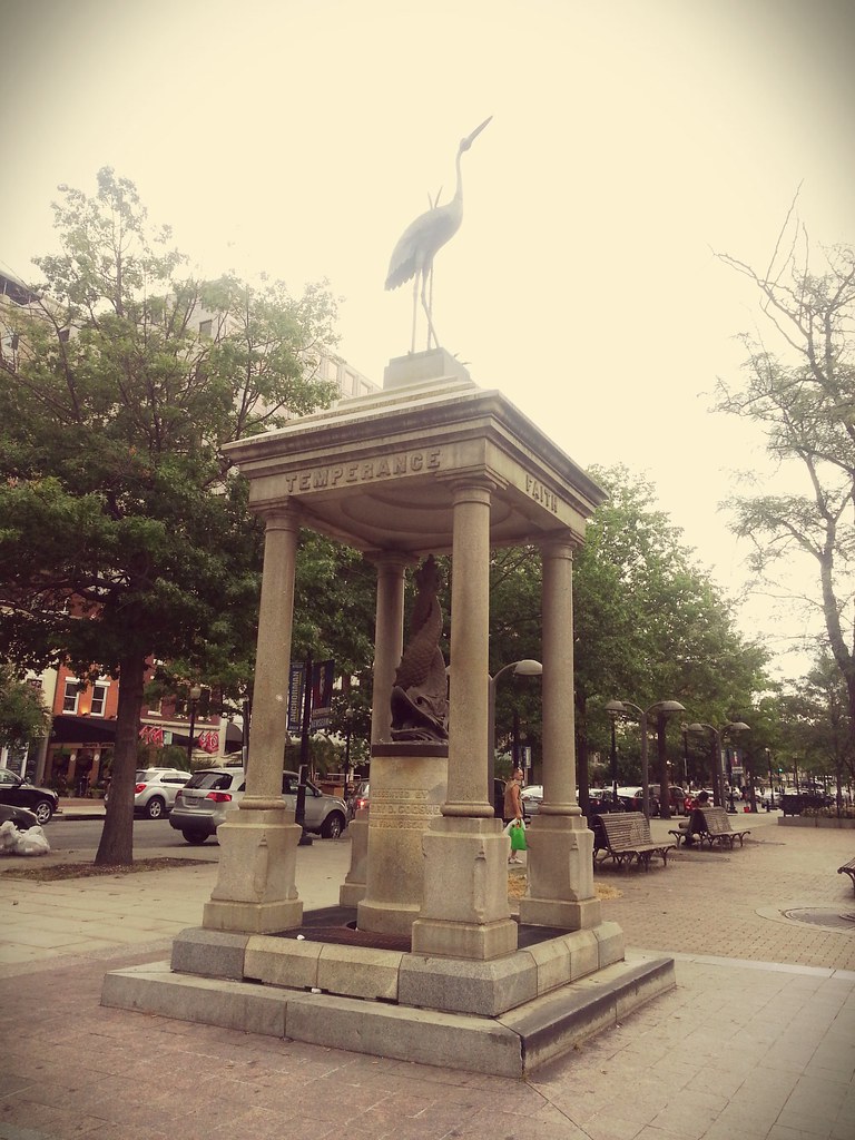 7th and Pennsylvania ave Downtown. Temperance Monument. Flickr