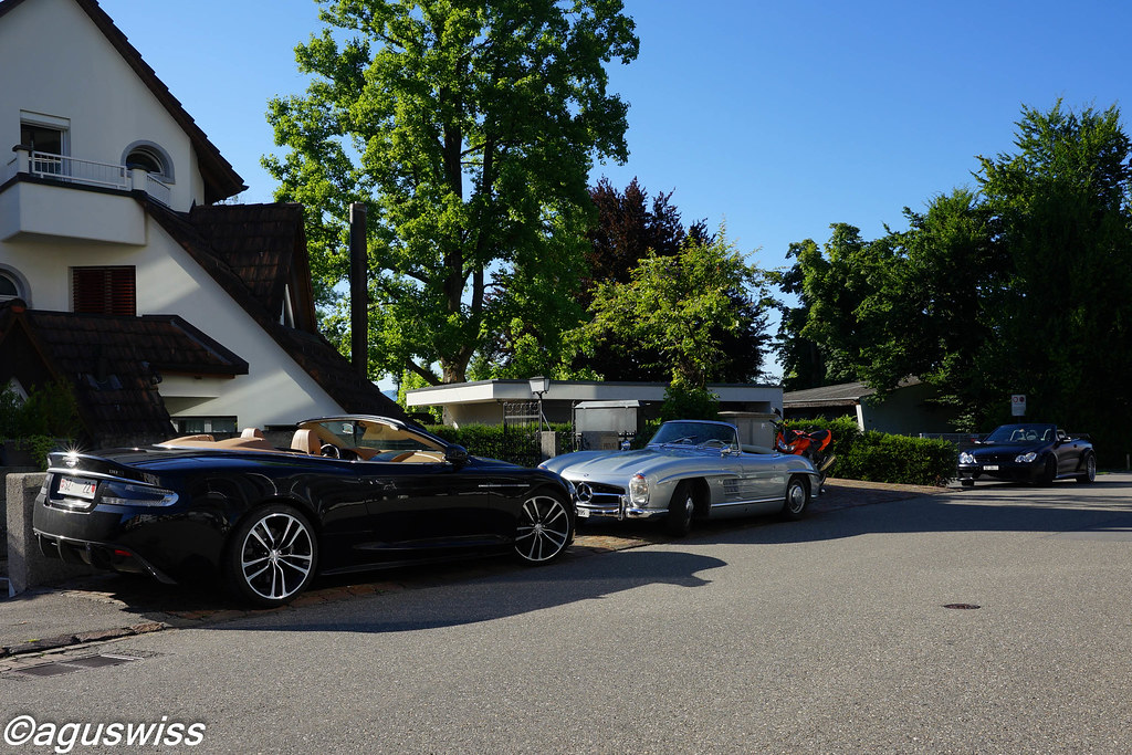 Best open air car in their decade Mercedes SL300 W198 Road… Flickr