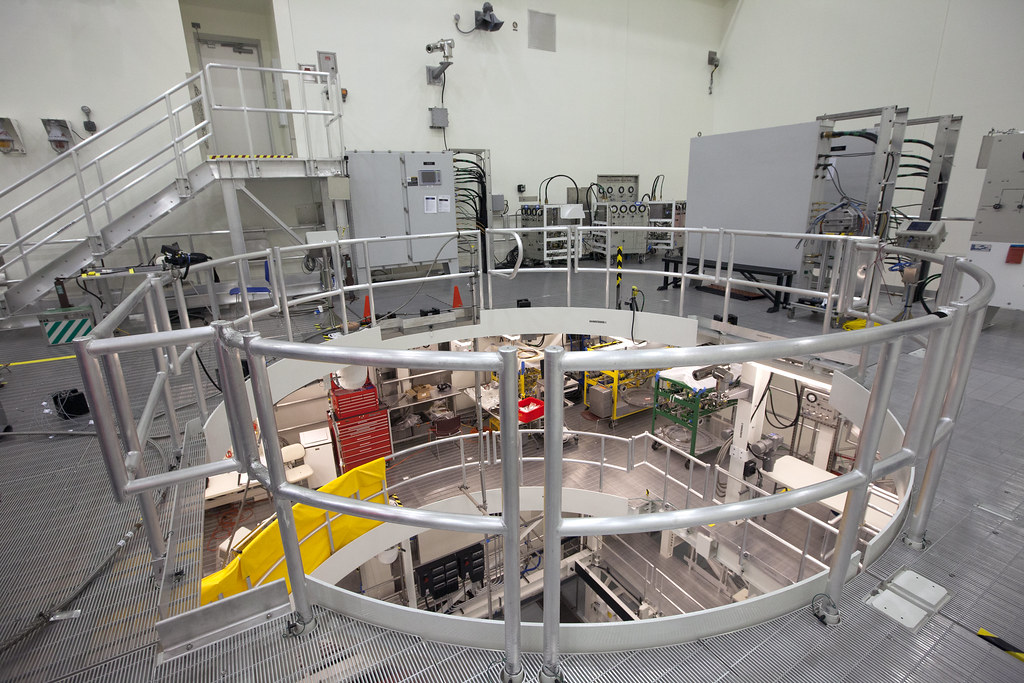 KSC20170328PH_KLS01_0016 Engineers and technicians compl… Flickr