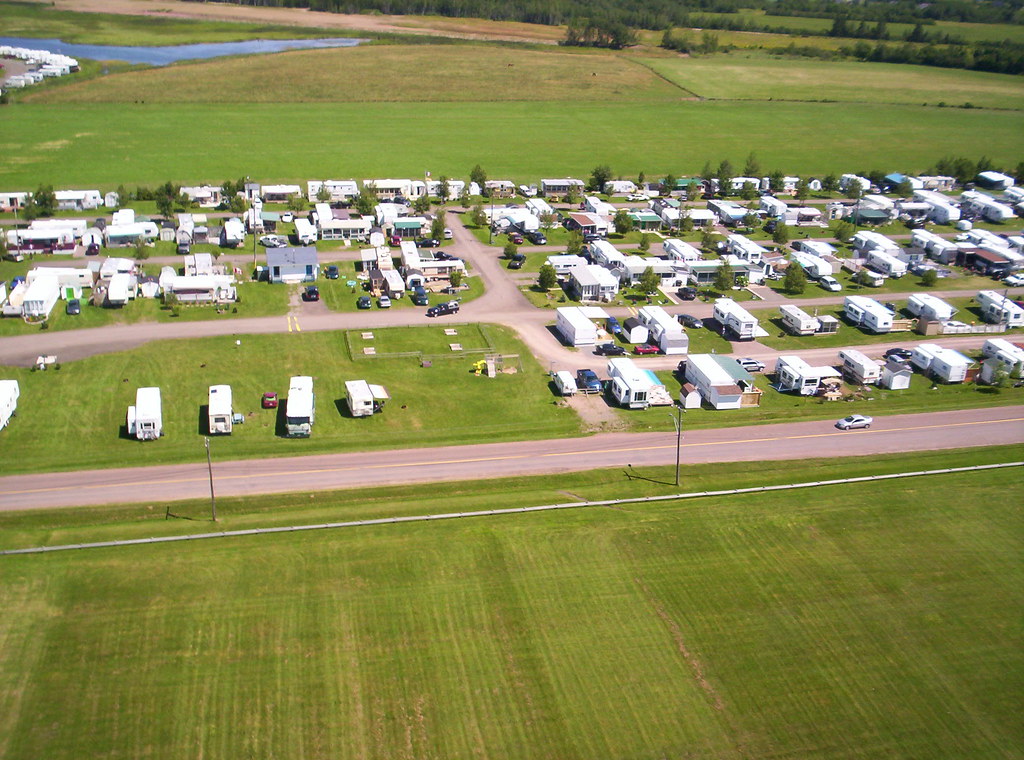 Ocean Surf, Shediac, NB, Canada, 2005 Yvon Hache Flickr