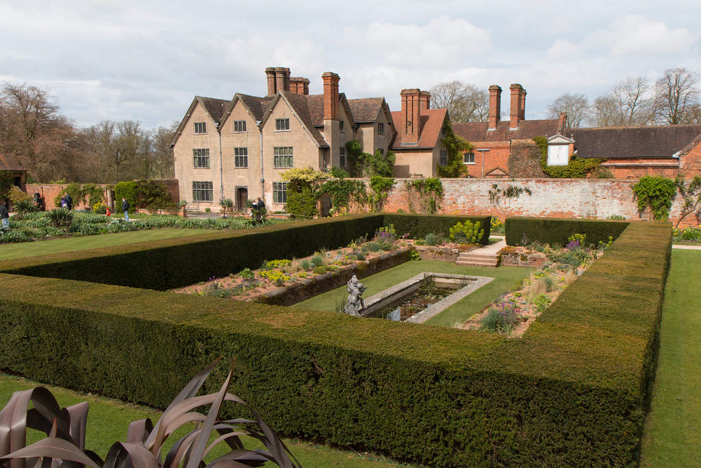 Packwood_House8.jpg Simon Bradshaw Flickr