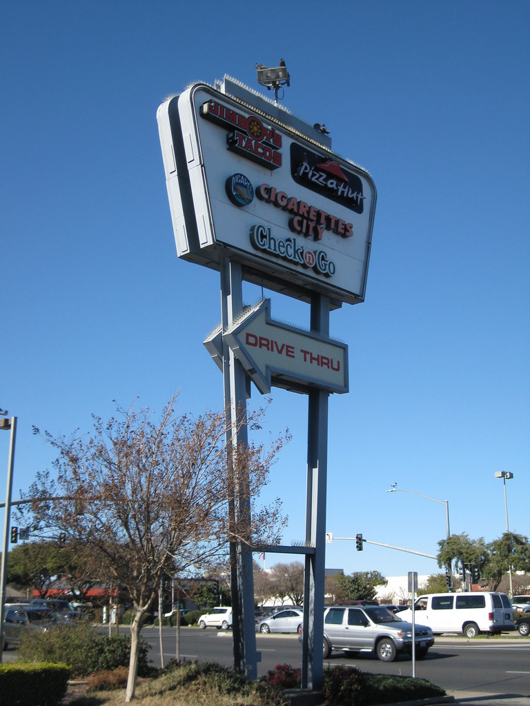 Kinney Shoes Yuba City,CA Former Kinney Shoes located at 9… Flickr