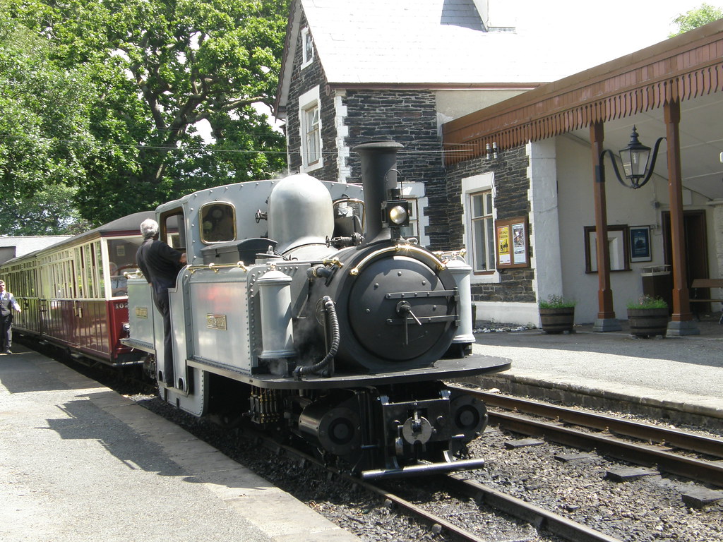 Blaenau Ffestiniog railway Minffordd nicky_3012 Flickr