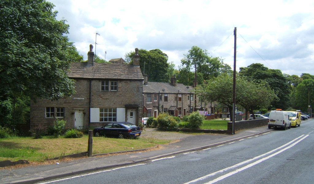 Lord's Court, Burnley Road, Bacup, Lancashire Lord's Court… Robert
