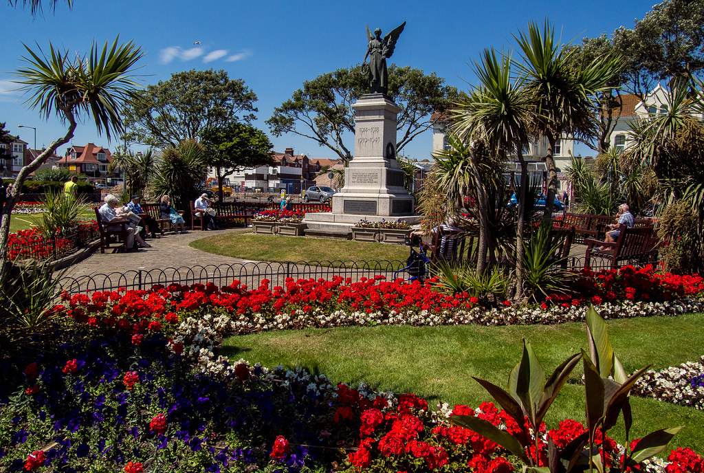 Gardens Clacton on Sea Essex (Olympus OMD EM5 & 1232mm … Flickr