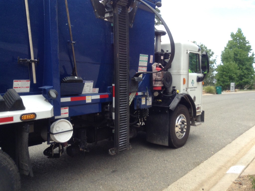 McNeilus ZR peterbilt El Dorado Disposal NorCal waste trucks Flickr