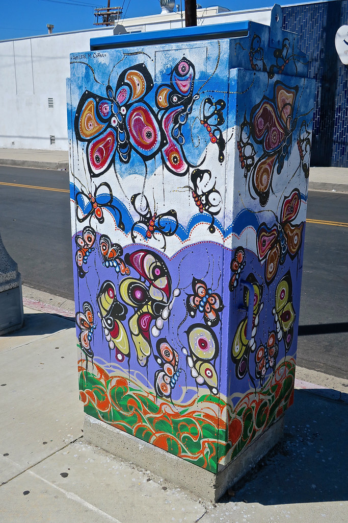 Street Art, Los Angeles, CA Street art of butterflies in L… Flickr