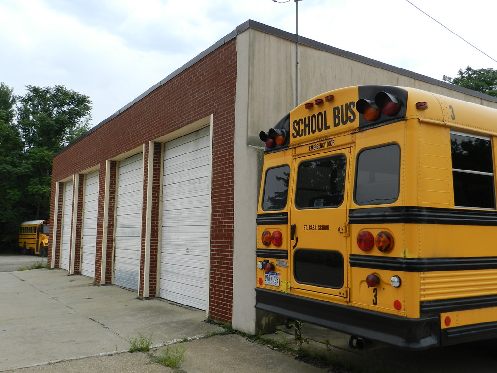 DSCN0740 Buses; South Haven Public Schools Bus Yard Sout… Flickr