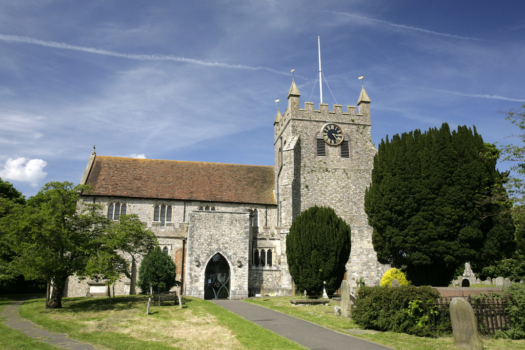 Wye Village Church Beautiful village set in the stour vall… Adam Swaine Flickr