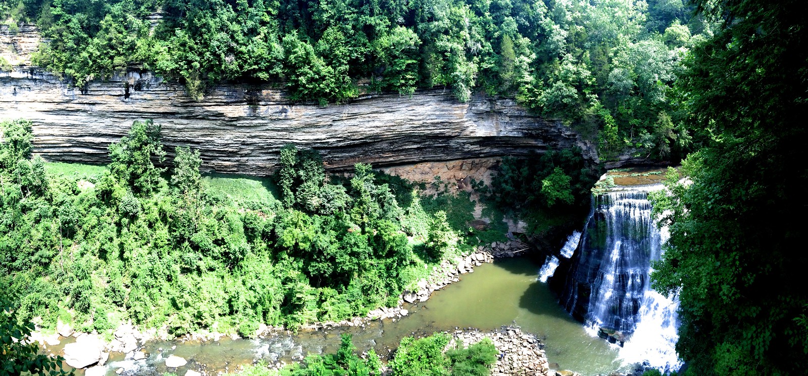 7 Waterfalls Near Murfreesboro, TN, for a Stunning Daytrip