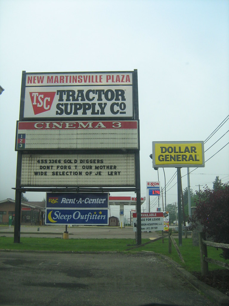 New Martinsville Plaza New Martinsville, WV Entrance to Ne… Flickr