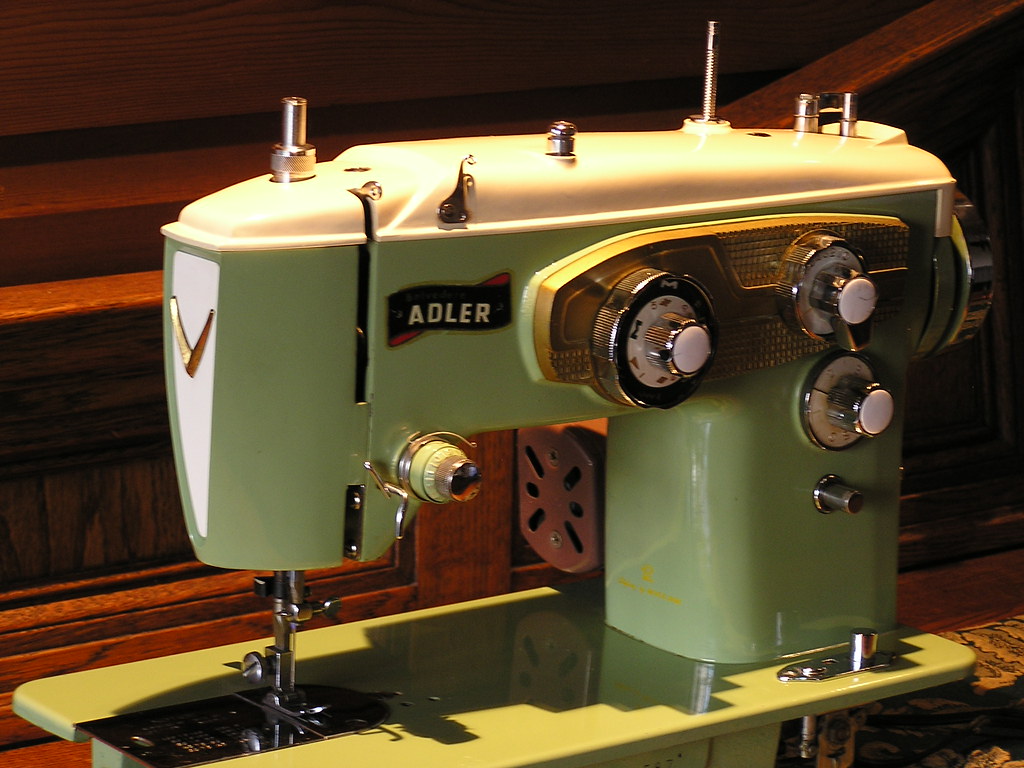 BelvedereAdler BelvedereAdler ZigZag Sewing Machine. Peter