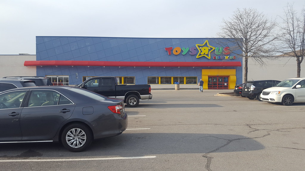 Toys R Us Kingston Pike Knoxville, TN Mike Kalasnik Flickr