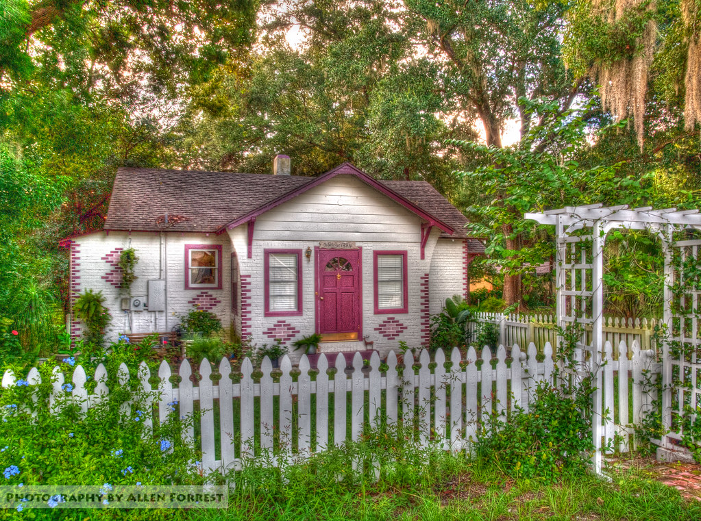 Lake Helen, Florida Lake Helen, Florida, residence (HDR) Allen