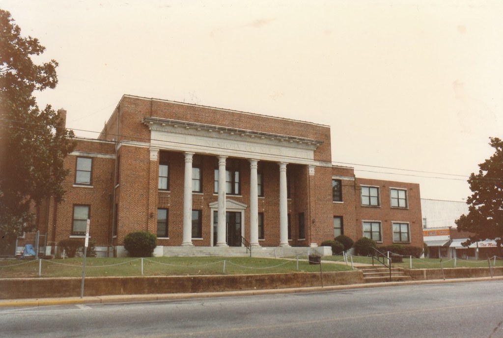 Neshoba County Courthouse south face Philadelphia, Mississ… Flickr