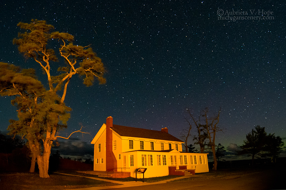 MI1305261083 Starry Night at Glen Haven Historic Village… Flickr